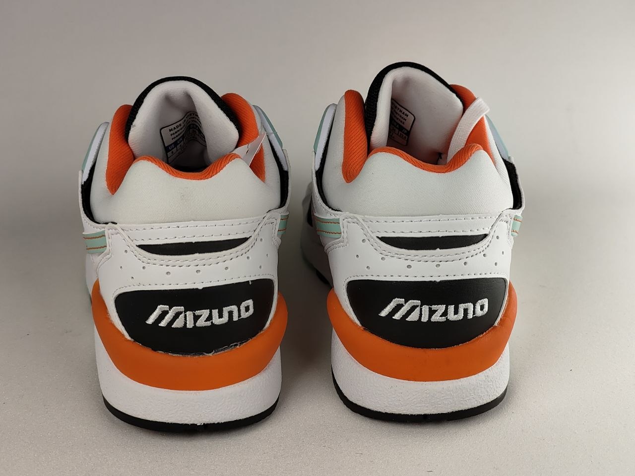 Mizuno Sky Medal Lifestyle Sneakers – White Orange Black Mint