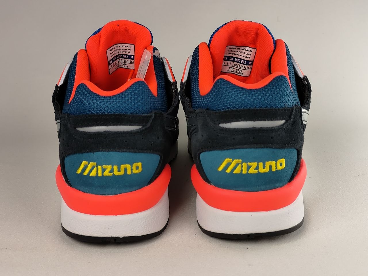 Mizuno Sky Medal S Lifestyle Sneakers – Black Coral Red White Dark Teal