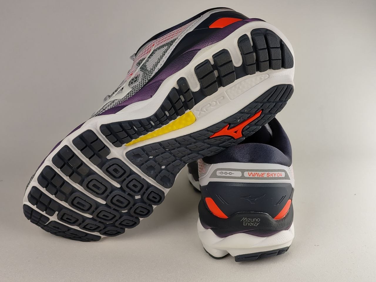 Mizuno Wave Sky 4 Women's Running Shoes – White Grey Pink Purple