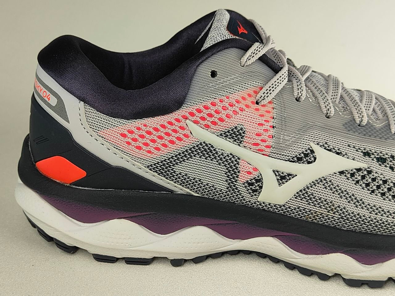 Mizuno Wave Sky 4 Women's Running Shoes – White Grey Pink Purple