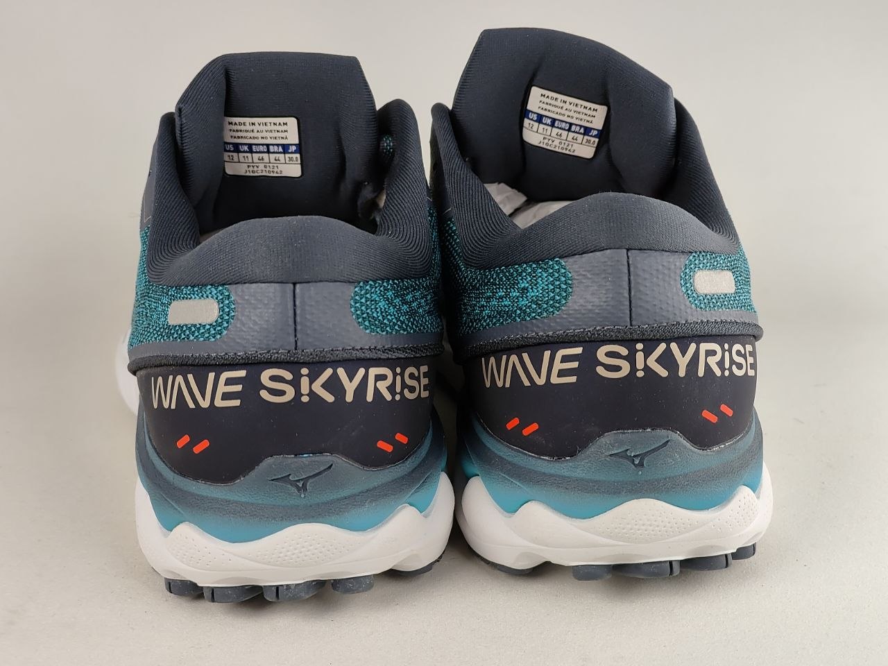 Mizuno Wave Skyrise 2 Men's Running Shoes – Deep Teal  White  Navy