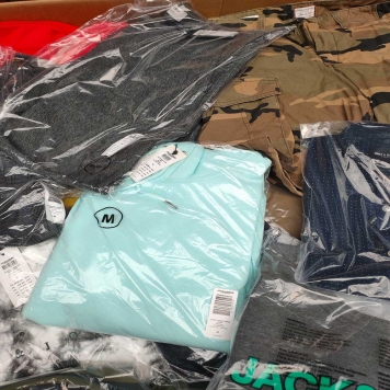 جک اند جونز - Jack and Joens