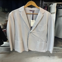 پکیج کت های مردانه میکس از برند های معروف در هلند