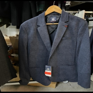 پکیج کت های مردانه میکس از برند های معروف در هلند