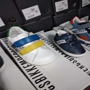 کفش های  میکس بچه گانه کلوین کلاین، تامی هیلفیگر و آدیداس