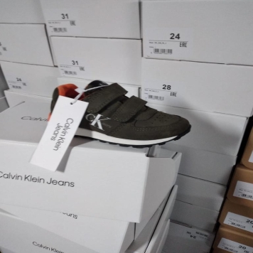 کفش های  میکس بچه گانه کلوین کلاین، تامی هیلفیگر و آدیداس