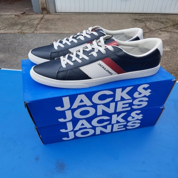 پکیج کفش کتانی برندهای آدیداس، جئوکس، پوما، پولو، لاکوسته، جی استار، تمبرلند، جک اند جونز