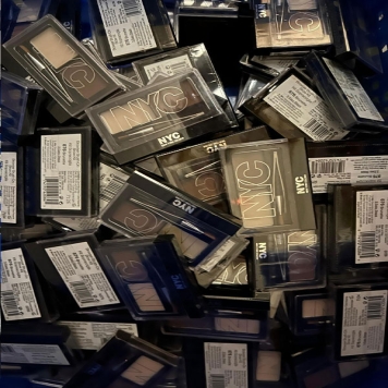 پکیچ لوازم آرایشی در مارک های مختلف و مطرح جهان