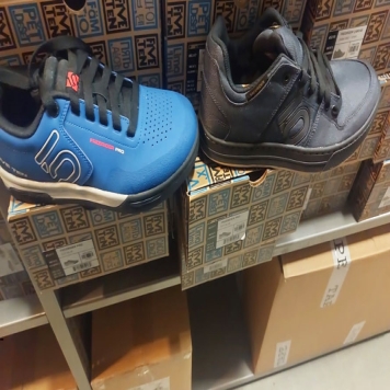 کفش کتانی مردانه Five Ten