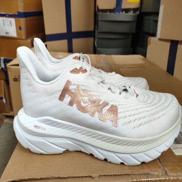 پکیج میکس کفش مردانه و زنانه برند فرانسوی هوکا