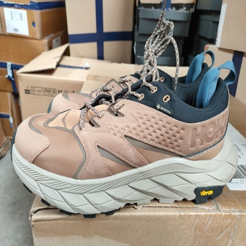 پکیج میکس کفش مردانه و زنانه برند فرانسوی هوکا