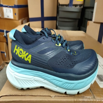 پکیج میکس کفش مردانه و زنانه برند فرانسوی هوکا