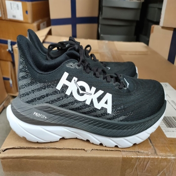 پکیج میکس کفش مردانه و زنانه برند فرانسوی هوکا