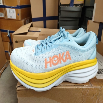 پکیج میکس کفش مردانه و زنانه برند فرانسوی هوکا