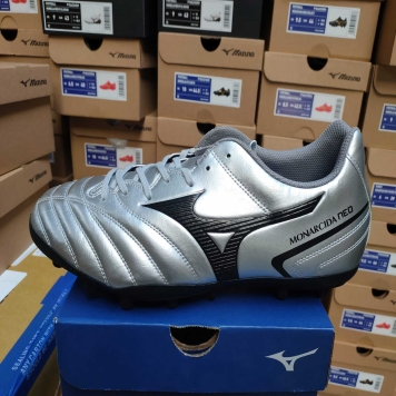کفش فوتبالی ژاپنی میزانو _ mizuno