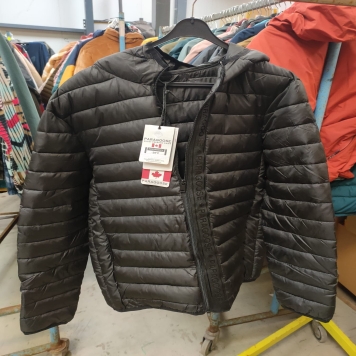 کاپشن کانادایی پاراگوس _ PARAGOOSE