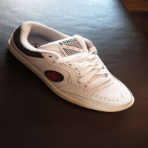 کفش ورزشی کی سوئیس( کا سوئیس) - K-SWISS