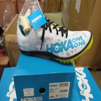 کفش دومیدانی حرفه ای هوکا- HOKA